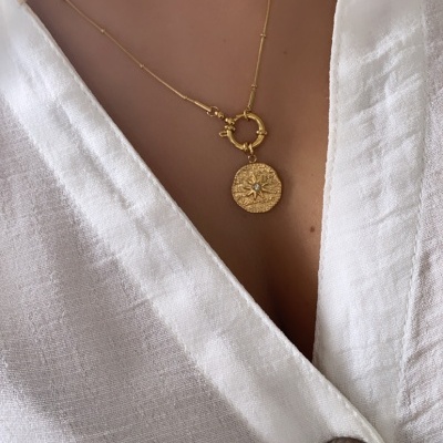 Colar&#x20;delicate&#x20;II