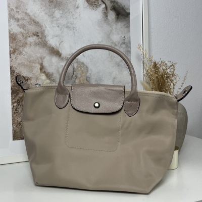 Bag&#x20;m&#x00E9;dia&#x20;bege