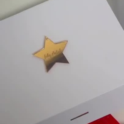 Box&#x20;Natal&#x20;com&#x20;c&#x00FA;pula&#x20;e&#x20;pendente&#x20;de&#x20;Natal