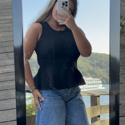 Blusa&#x20;malha&#x20;bot&#x00F5;es