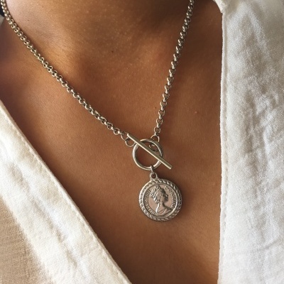 Colar&#x20;fecho&#x20;t&#x20;medalha&#x20;Elizabeth