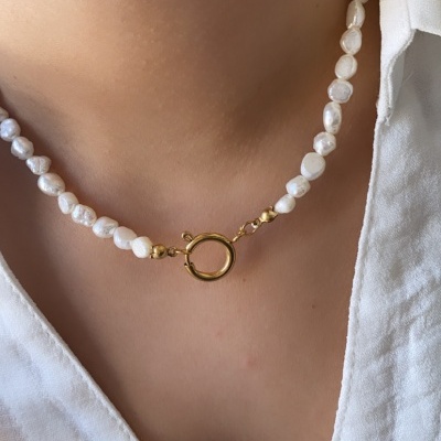 Colar&#x20;p&#x00E9;rola&#x20;de&#x20;rio