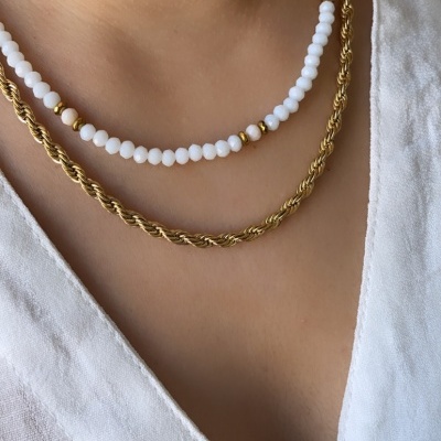 Conjunto&#x20;colar&#x20;p&#x00E9;rolas&#x20;e&#x20;colar&#x20;malha&#x20;torcida