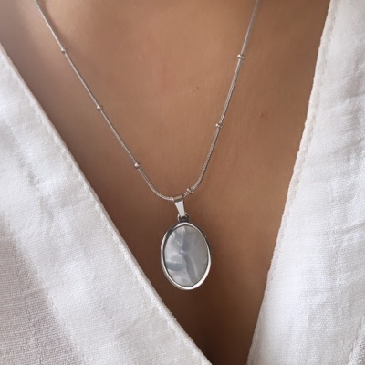 Colar&#x20;madrep&#x00E9;rola