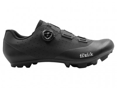 Sapatilha de ciclismo preta com fecho de rosca e sola com cravos