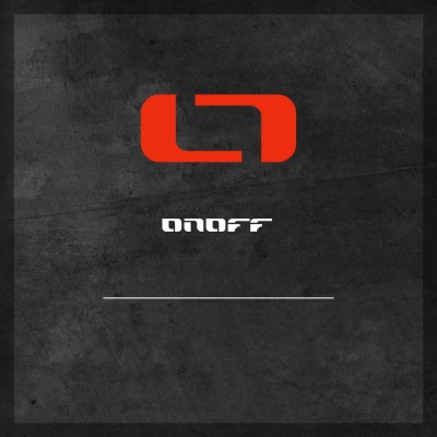 Logótipo vermelho com a palavra ONOFF em fundo cinza escuro