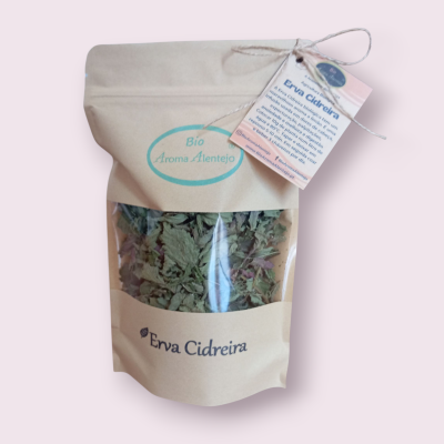 Embalagem com erva cidreira seca e etiqueta da Bio Aroma Alentejo