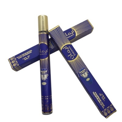 Perfume Emaan azul e dourado com texto e design distinto