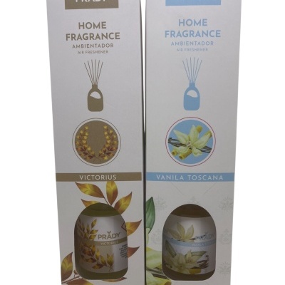 Caixas de ambientadores PRADY Home Fragrance Victorius e Vanila Toscana com garrafas visíveis