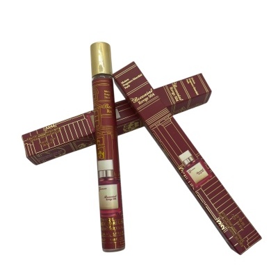 Perfume Boccaial 504 em frasco e caixa castanho com detalhes dourados