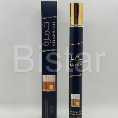 Frasco preto e embalagem de perfume Khamrah com tampa dourada