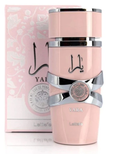 Frasco e embalagem de perfume rosa com detalhes prateados e inscrições YARA e Lattafa