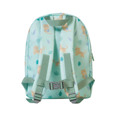 Mochila infantil azul claro com padrão de onças e alças verdes ajustáveis