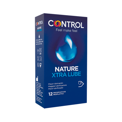 Caixa azul de preservativos Control Nature Xtra Lube com texto e gota azul