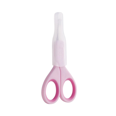 Tesoura rosa com lâmina protegida por capa transparente