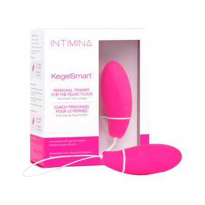 Dispositivo de treino KegelSmart rosa com cabo branco ao lado da embalagem branca e rosa da marca INTIMINA