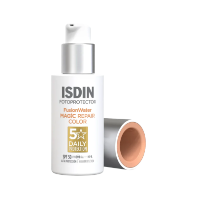 Frasco de protetor solar ISDIN com tampa prateada e texto colorido