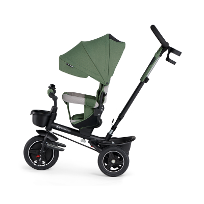 Triciclo infantil preto com capota verde e alça de empurrar