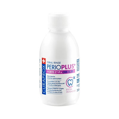 Frasco branco de colutório Curaprox PerioPlus+ 200 ml