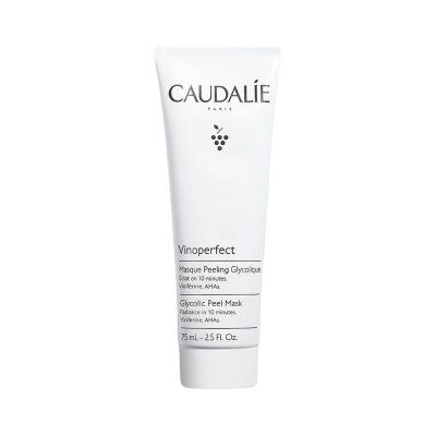 Frasco branco de creme esfoliante Caudalie Vinoperfect