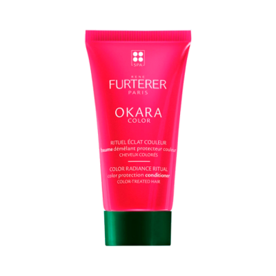 Frasco rosa com tampa verde de condicionador para cabelo Rene Furterer Paris Okara Color