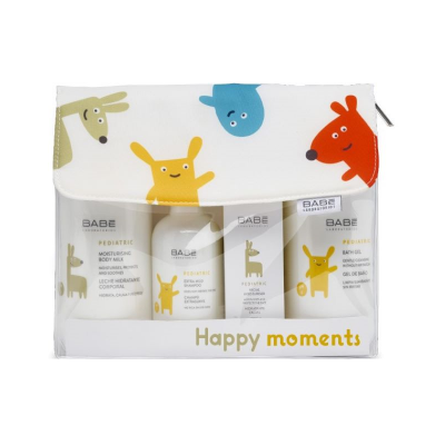 Conjunto BABE com produtos para bebé na bolsa branca com desenhos de animais coloridos