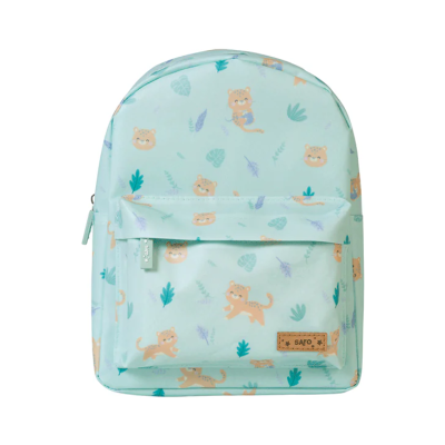Mochila infantil azul claro com estampado de onças e folhas.