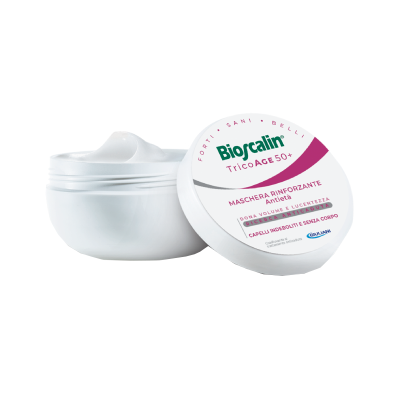 Frasco branco aberto de creme Bioscalin TricoAGE 50+ para cabelo com tampa ao lado