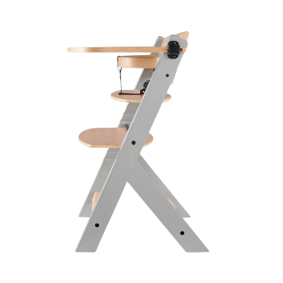 cadeira alta de bebé cinzenta com assento e tabuleiro em madeira natural