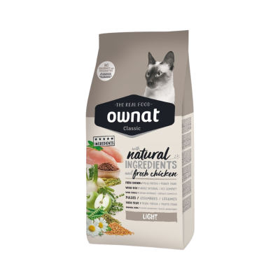 Saco de ração para gatos Ownat Classic com imagem de gato siamês e lista de ingredientes naturais