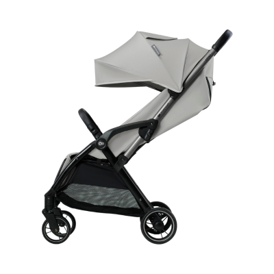 Carrinho de bebé cinzento com estrutura preta e toldo