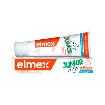 Pasta dentífrica Elmex Junior em tubo branco com caixa exibida em fundo branco