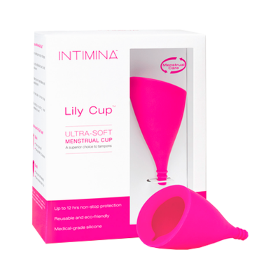 Copa menstrual rosa INTIMINA Lily Cup em embalagem branca e rosa