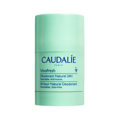 Desodorizante natural Caudalie Vinofresh em stick verde água