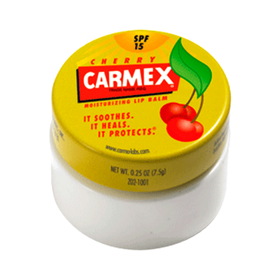 Bálsamo labial Carmex Cherry em frasco branco com tampa amarela