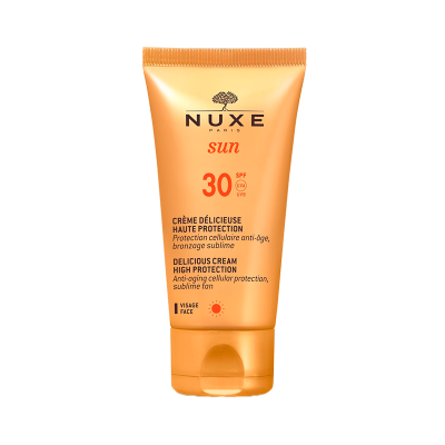 Frasco laranja de protector solar NUXE sun SPF 30