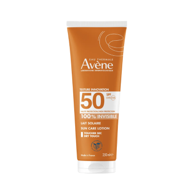 Loção solar Avène FPS 50 em frasco laranja com tampa branca