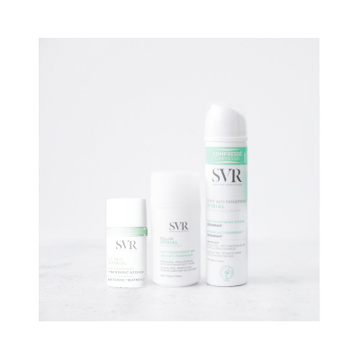 Três produtos desodorizantes SVR Spirial com embalagem branca e detalhes verdes em fundo branco.
