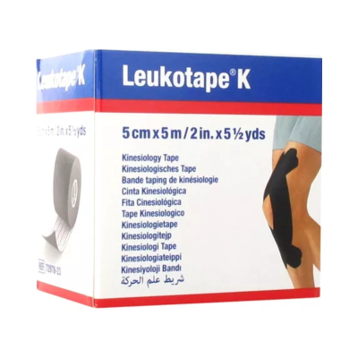 Caixa de fita kinesiológica Leukotape K com ilustração de aplicação na perna
