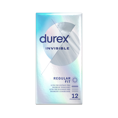 Embalagem holográfica de preservativos Durex Invisible Regular Fit com texto em espanhol e português.