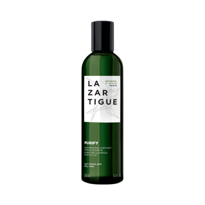 Frasco verde de shampoo Lazartigue Purify com rótulo branco