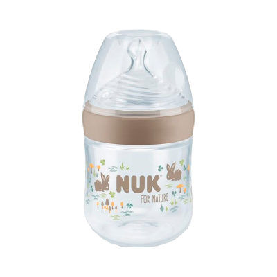 Biberão transparente com decoração de coelhinhos e plantas e texto NUK FOR NATURE