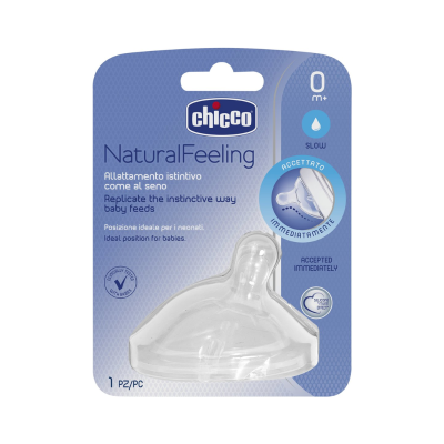 Tetina Chicco NaturalFeeling transparente para recém-nascidos em embalagem azul