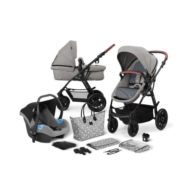 Carrinho de bebé cinzento com acessórios variados