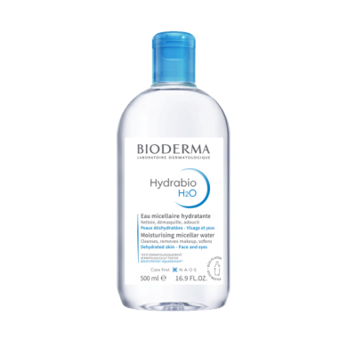 Frasco transparente de Bioderma Hydrabio H2O com tampa azul e etiqueta branca