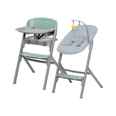 Cadeira alta de bebé cinza com verde menta e baloiço cinza com brinquedos pendurados