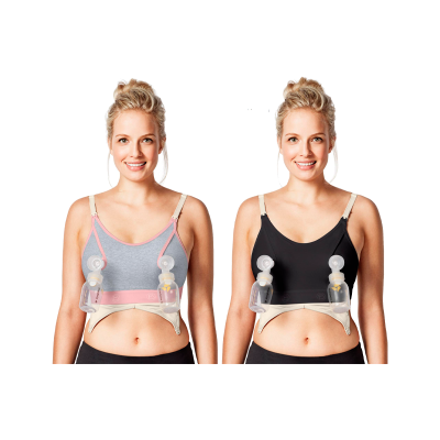 Mulher a usar soutiens de amamentação com bombinhas, cinza com rosa e preto.