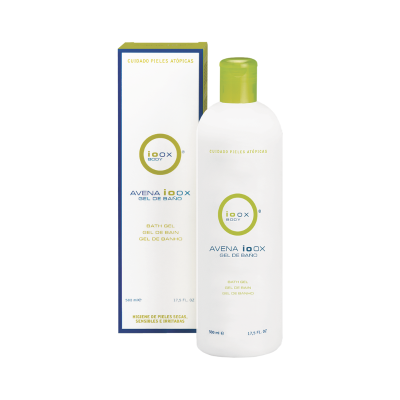 Gel de banho Avena ioox em frasco branco com tampa verde ao lado da caixa correspondente.