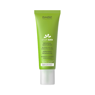 Tubo verde com creme hidratante reparador BABE STOP AKN