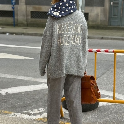 Len&#x00E7;o&#x20;acolchoado&#x20;&#x27;bolas&#x27;